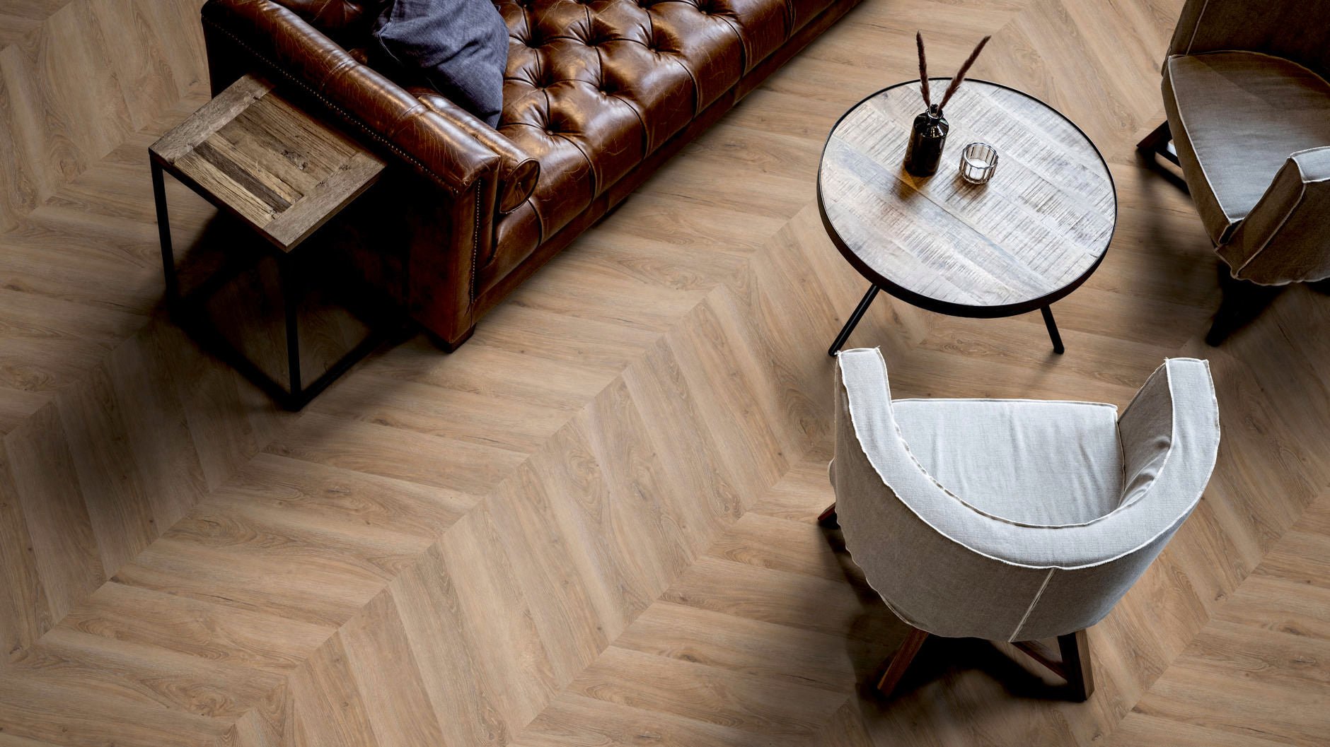 LVT Vinilinės grindys PRO Oak Malaga Chevron - Kiliminesplyteles.lt