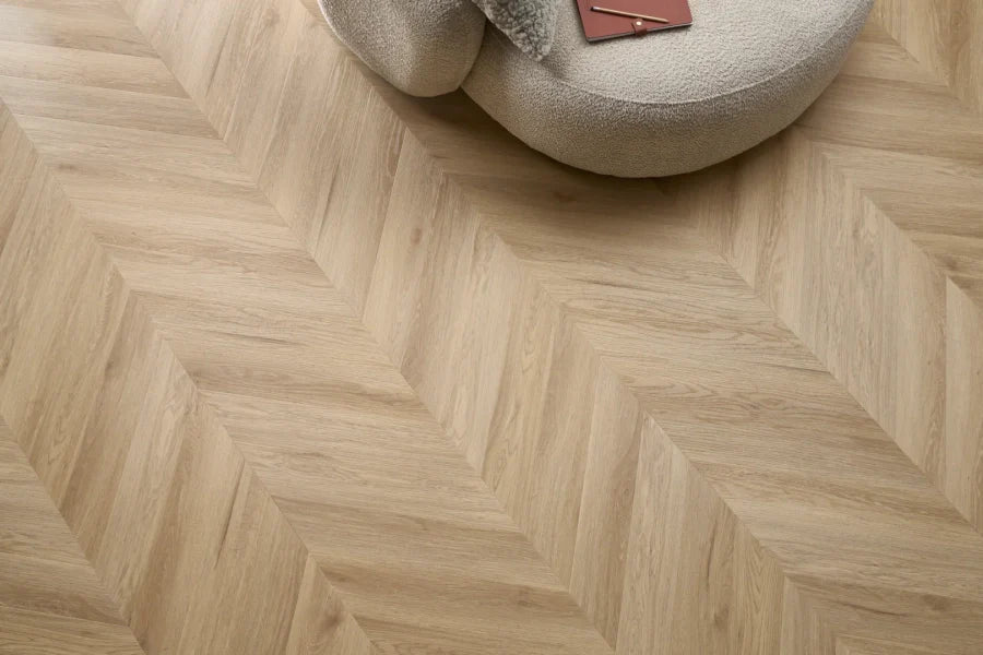 SPC Vinilinės Grindys Amaron Chevron – Harlow Oak - Kiliminesplyteles.lt