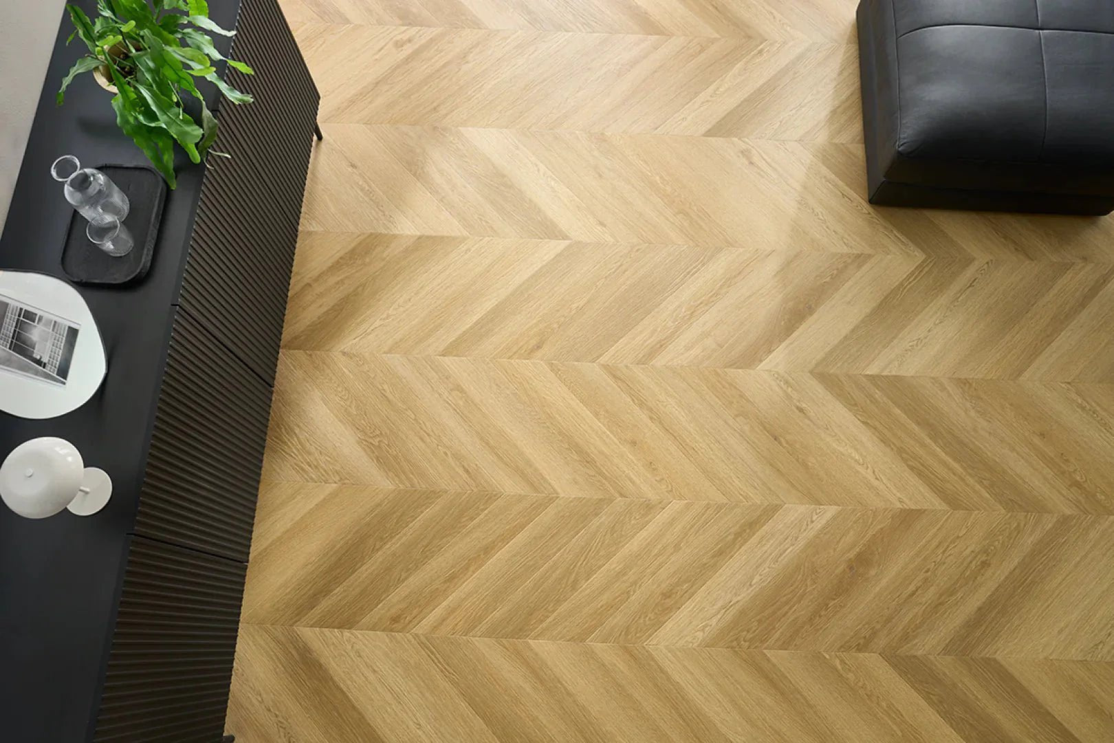 SPC Vinilinės Grindys Amaron Chevron – Menor Oak - Kiliminesplyteles.lt